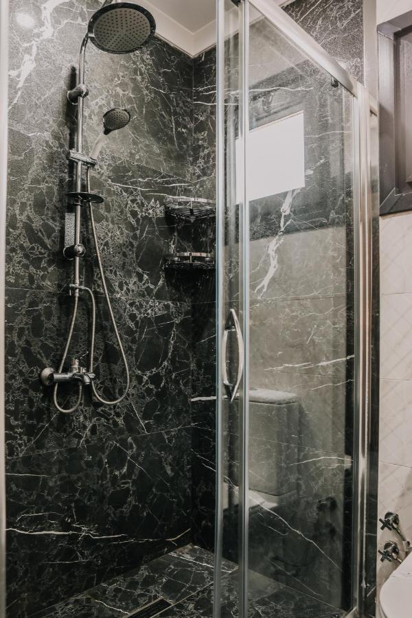Otel Grand Lark Istanbul Eksteriør bilde